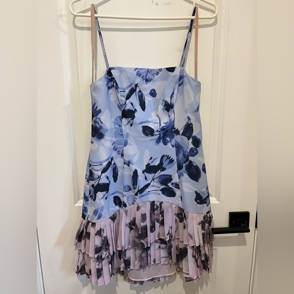 Free People mini dress size 4 - Picture 2 of 8